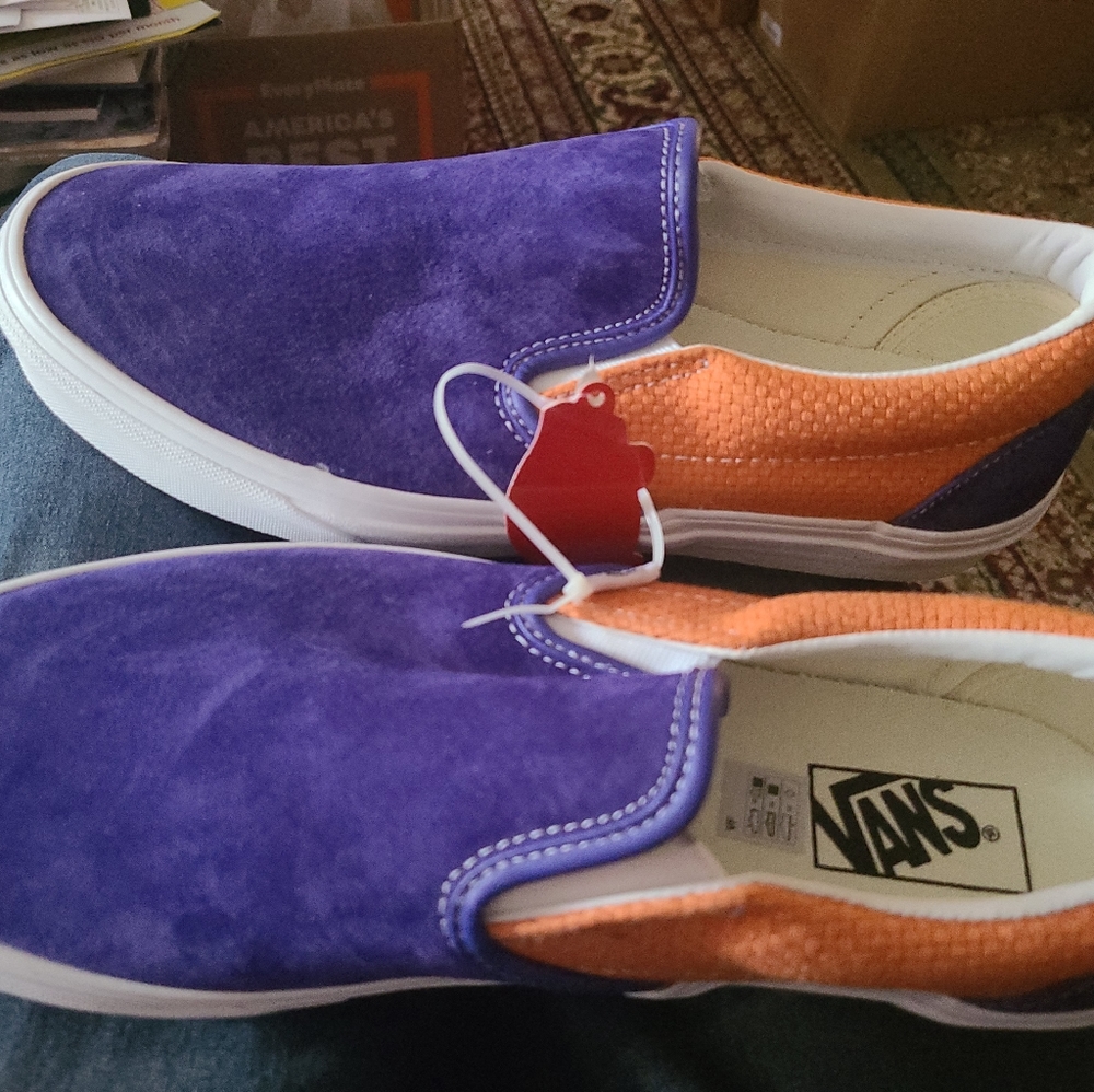 Vans shoes men's size 10 Suede NWT blue and orange